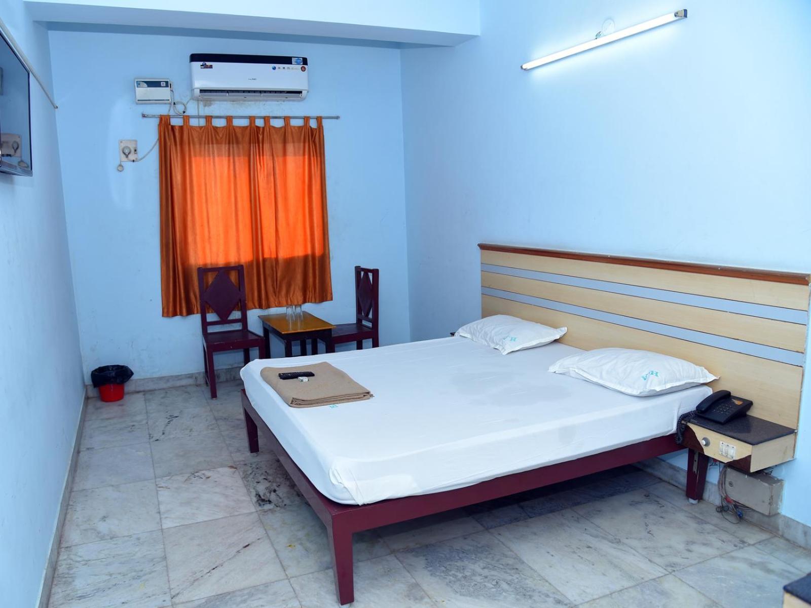 Hotel Aditya Pondicherry Ngoại thất bức ảnh