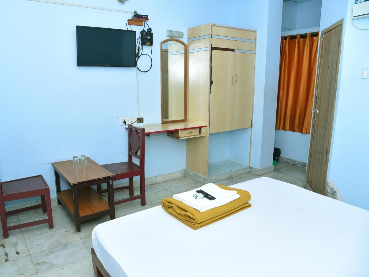 Hotel Aditya Pondicherry Ngoại thất bức ảnh