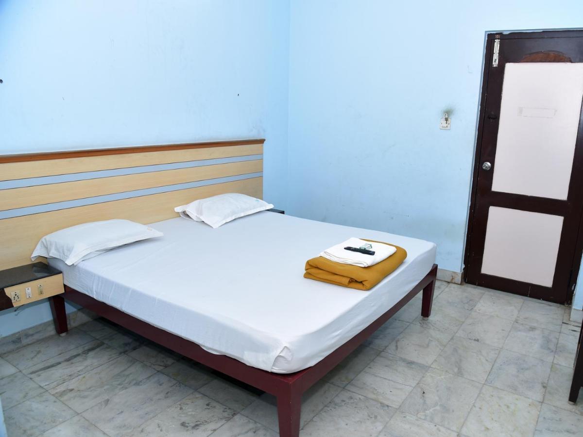 Hotel Aditya Pondicherry Ngoại thất bức ảnh