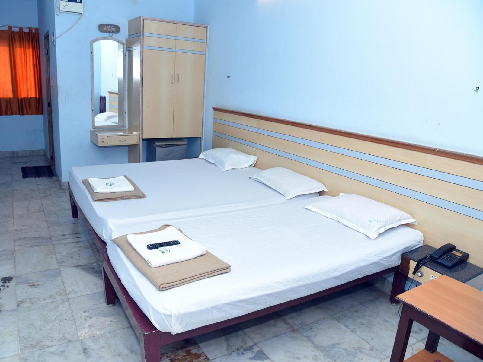 Hotel Aditya Pondicherry Ngoại thất bức ảnh